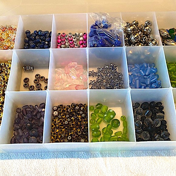 Beads! Beads! Beads! Over 500 Beads and Box! - Picture 2 of 3